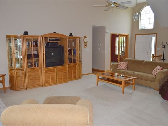 4th image of 25458 Cinnamon Cir