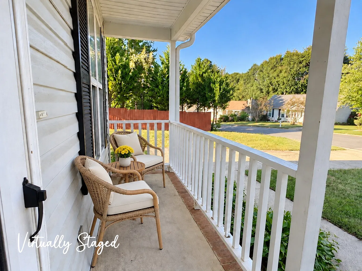 3 bed, 1080 sqft, $1,615 — Photo 2