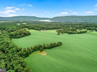 1317 Red Hill Rd, Dauphin, PA 17018