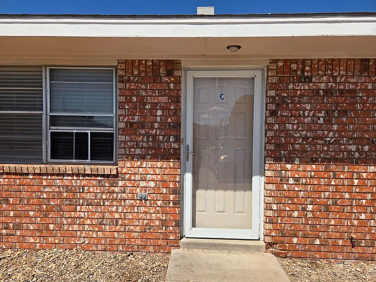 2112 Fred Daugherty Ave — Photo 1