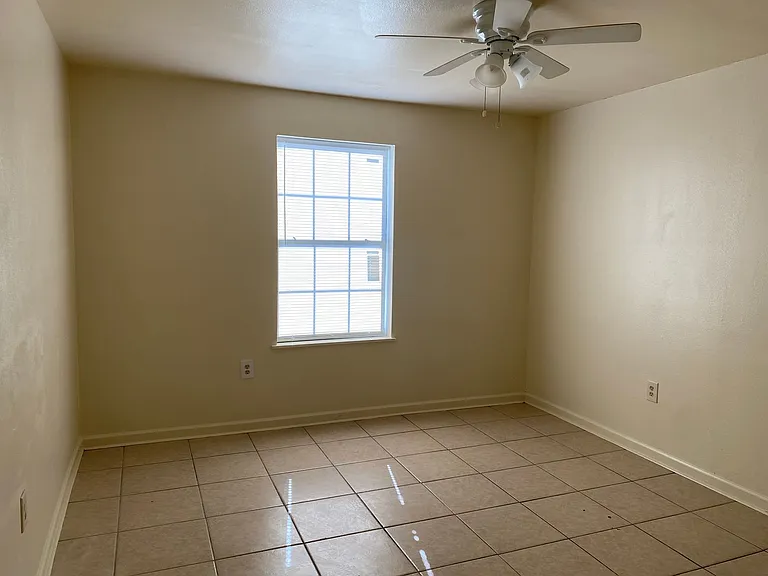 2059 Mariner Dr — Photo 8
