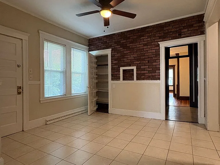 48 South Prospect St, #1 — Photo 8