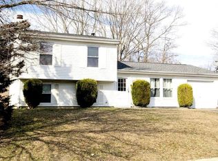 34 Bowline St, Barnegat, NJ 08005