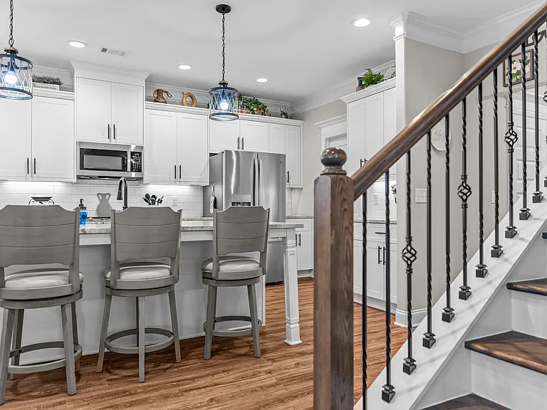 1540 Carriage Ridge Dr — Photo 35