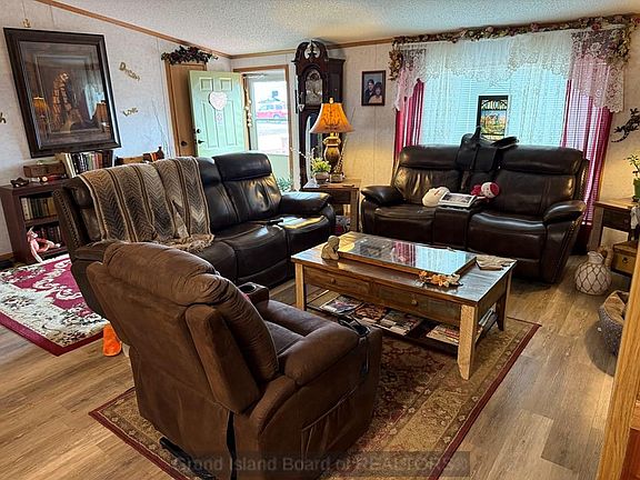 2nd image of 9 Countryside Ct