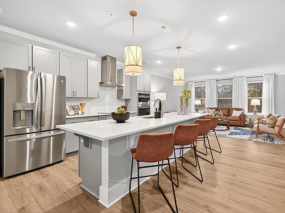 4th image of 509 Kildaire Farm Rd #303