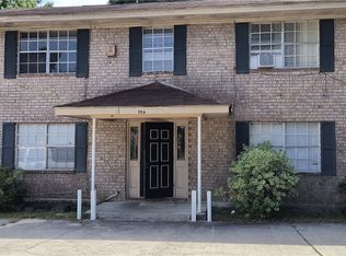 106 Woodhouse Ln, Savannah, GA 31406