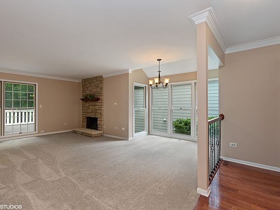 4th image of 30 Whittington Crse