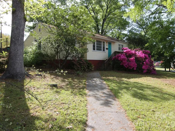 3300 Maywood Dr, Charlotte, NC 28205