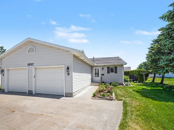 1527 E Gaylord St Unit D, Mount Pleasant, MI 48858