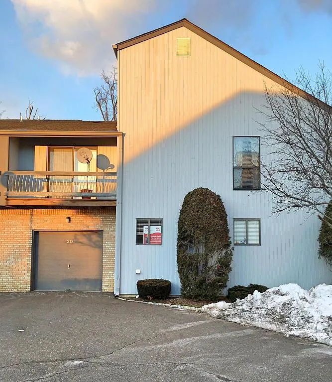 30 Ironwood Ct photo 1