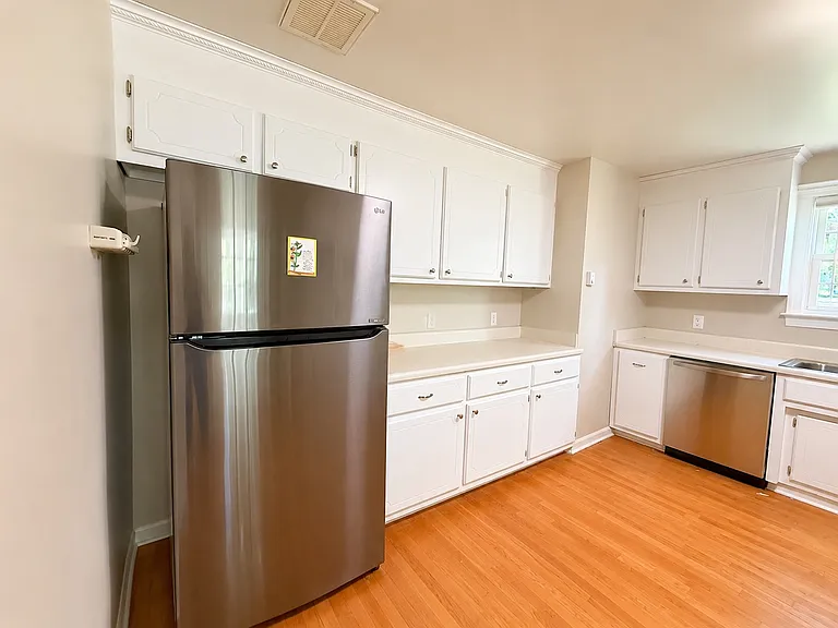 37 Carriage Dr — Photo 15
