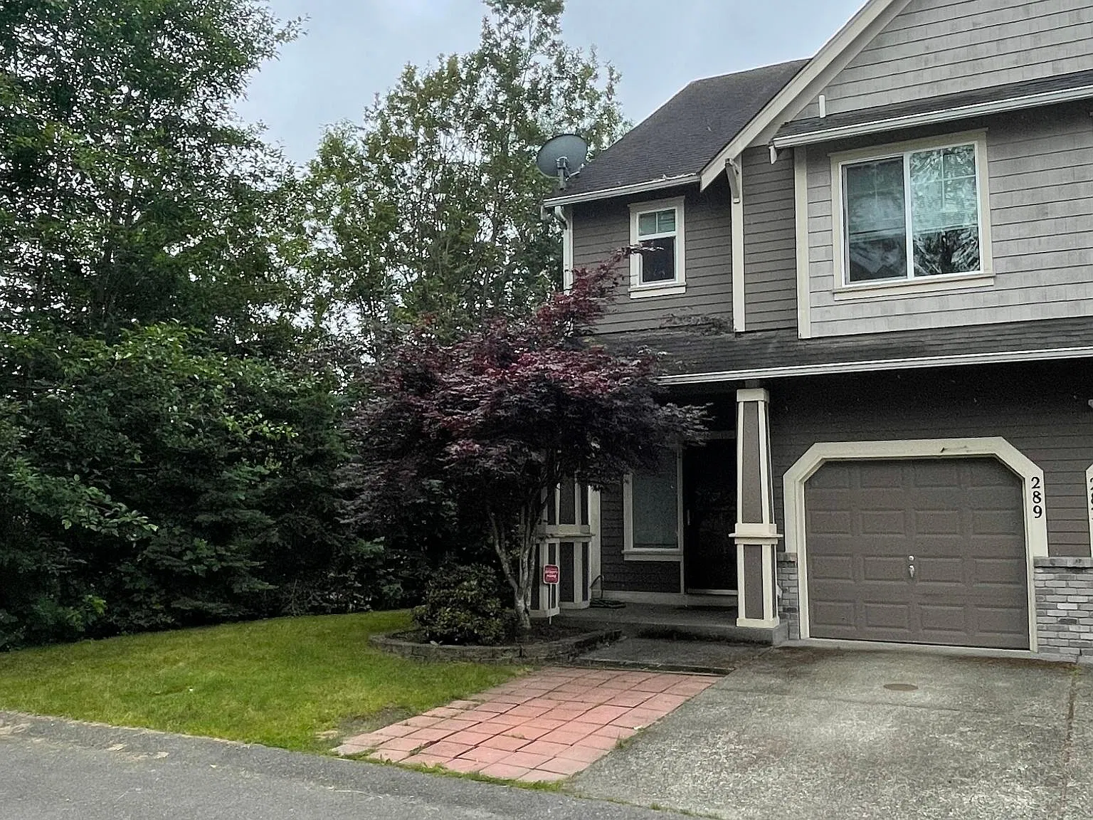 3 bed, 1898 sqft, $2,600 — Photo 1