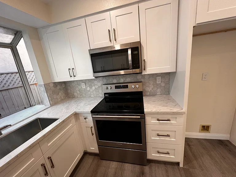 2158 Shadetree Ln — Photo 6