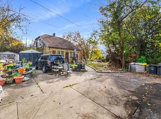 18 Vermont Ct, Brooklyn, NY 11207