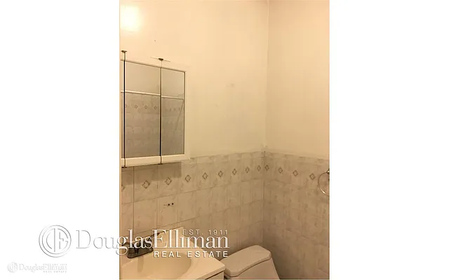 Rented by Douglas Elliman | media 18