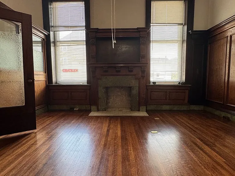 Cigar Factory Apartments — Photo 29