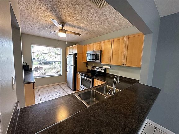 4th image of 149 Deerfield Dr