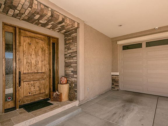 4th image of 3286 Palmtree Dr