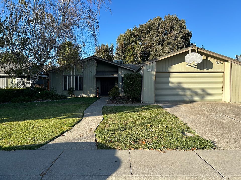 1st image of 1221 Havenhill Way