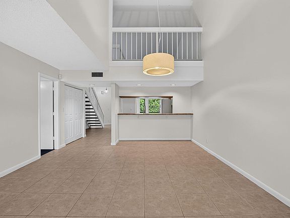 3rd image of 1400 NW 9TH Avenue #D-29