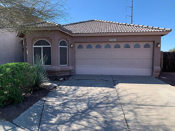 2nd image of 3201 E Kerry Ln