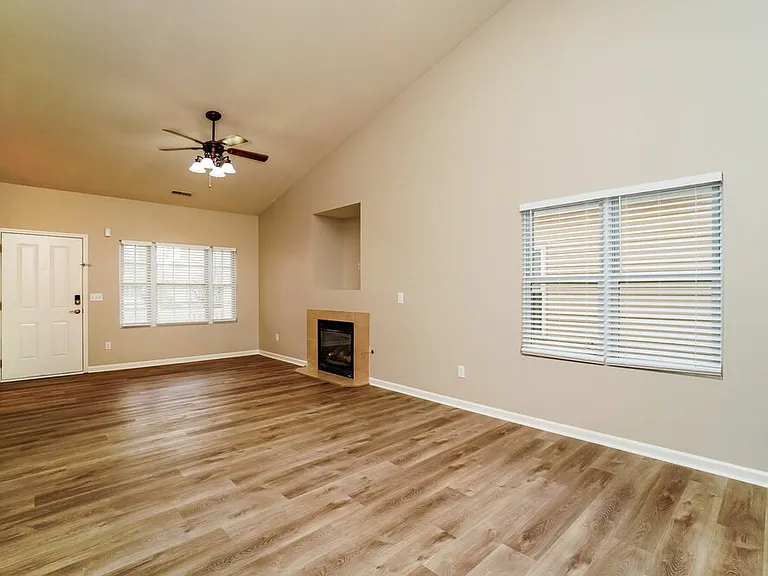 6105 Bristol Ridge Dr — Photo 3