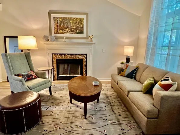 448 Woodland Dr, Warner Robins, GA 31088