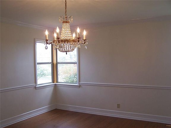 Formal dining room, with bamboo hardwood floor