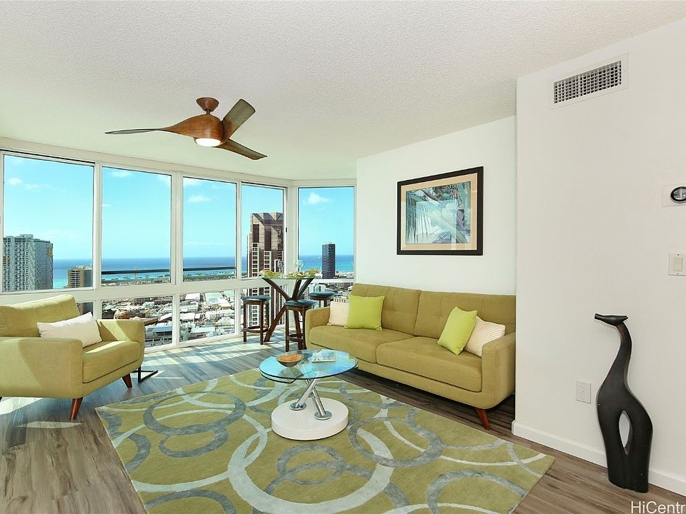 1st image of 801 S King St APT 3703