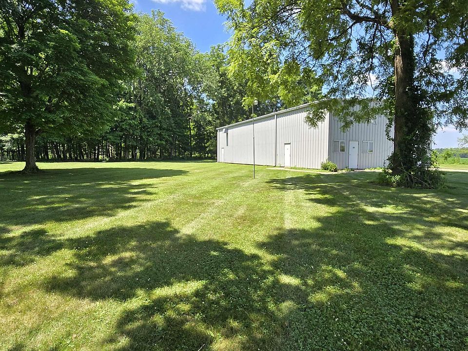 1st image of 5877 Pine Rd