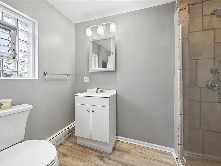 702 S Carpenter St #3 — Photo 9