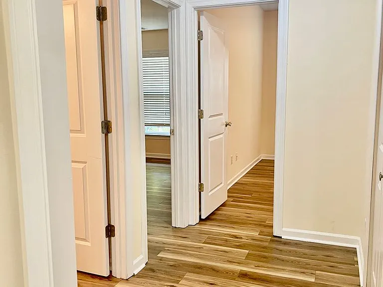 373 Southgate Dr — Photo 22