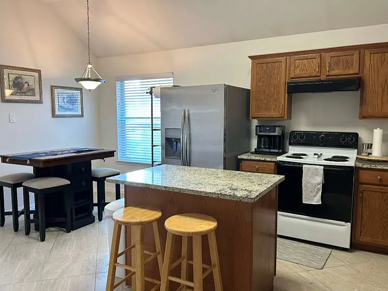 4223 Fall Creek Dr — Photo 6