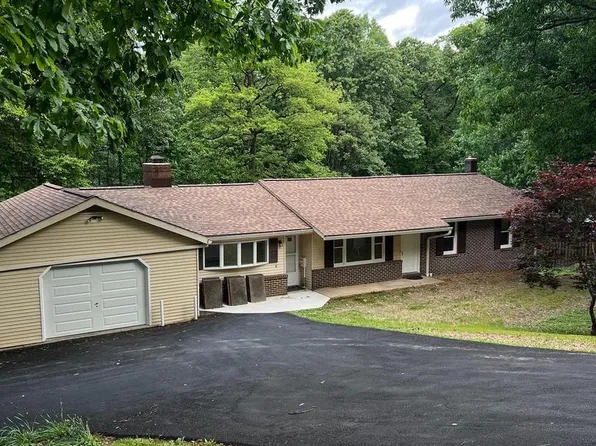 4420 Highboro Dr, Mount Airy, MD 21771