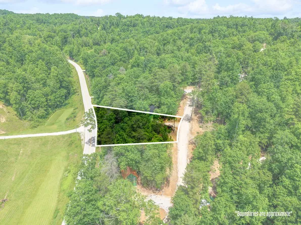 57 Middle Ridge Rd, Campton, KY 41301
