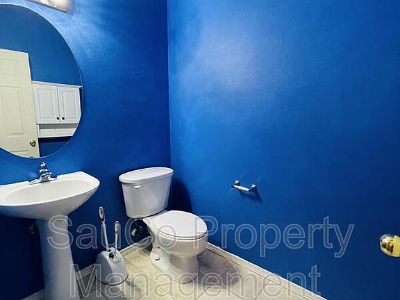 4th image of 1816 SE Water Lily St