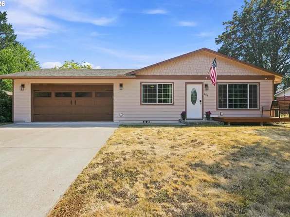 406 E Mission Dr, Newberg, OR 97132
