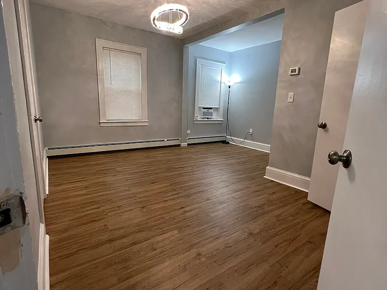 1860 Woodbridge Ave — Photo 9