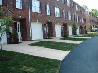 20 Lippizan Ct APT 45, Martinsburg, WV 25405