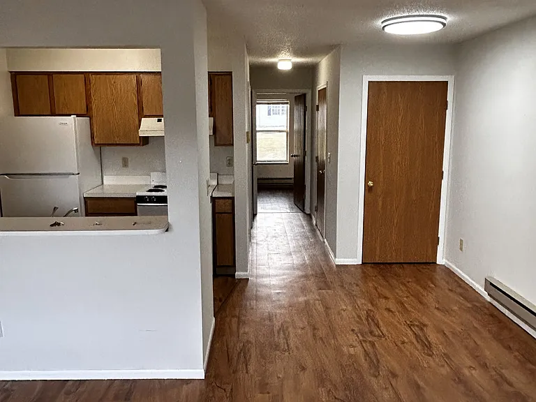 205 N Woodwind Dr — Photo 3