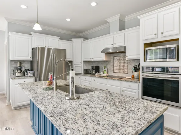 152 Dr Martin Luther King Dr, Saint Helena Island, SC 29920