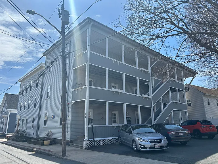 22 Carlton St #1 — Photo 10