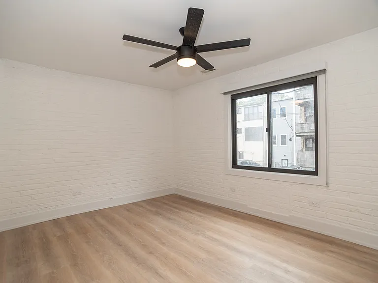 633 S Laflin St #203 — Photo 8