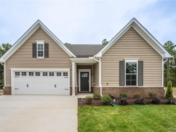 1819 Outrigger Dr, Chester, VA 23836