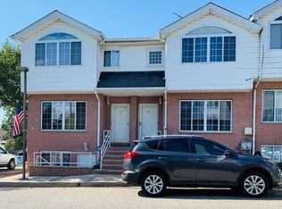 17 Iris Ct #169, Staten Island, NY 10309