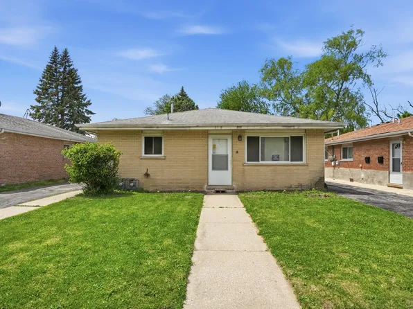 808 Mackinaw Ave, Calumet City, IL 60409