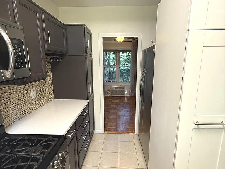 1608 Mount Eagle Pl — Photo 6