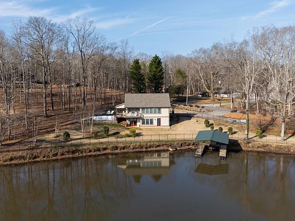 2nd image of 398 Sloan Rd