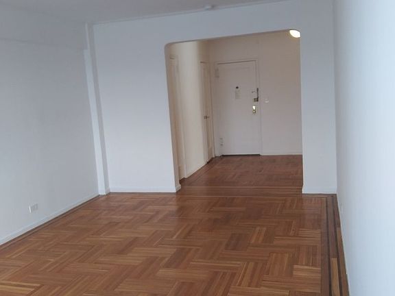 3rd image of 200 Haven Ave #1F2